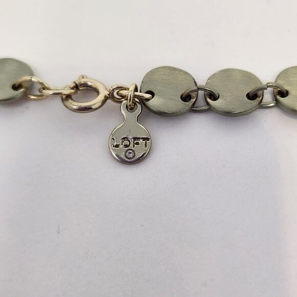 Loft Hammered Concentric Circle Silver Tone Necklace Signed Everyday Jewelry - Picture 4 of 5